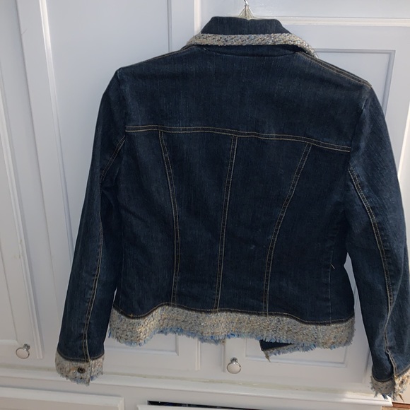 Cache Jean Jacket - Picture 4 of 5